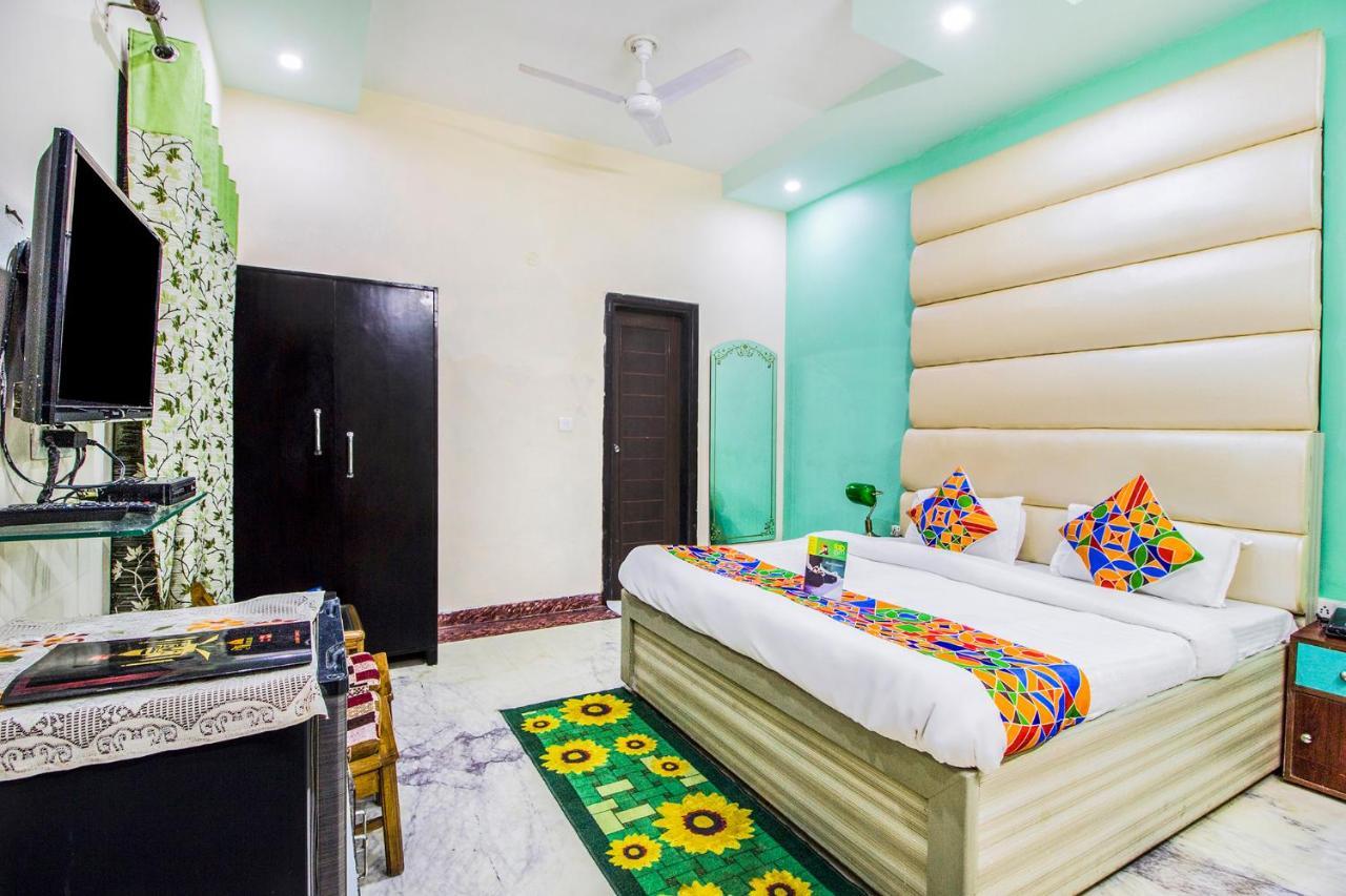 Fabhotel Plus Maniram Palace Agra  Exterior photo