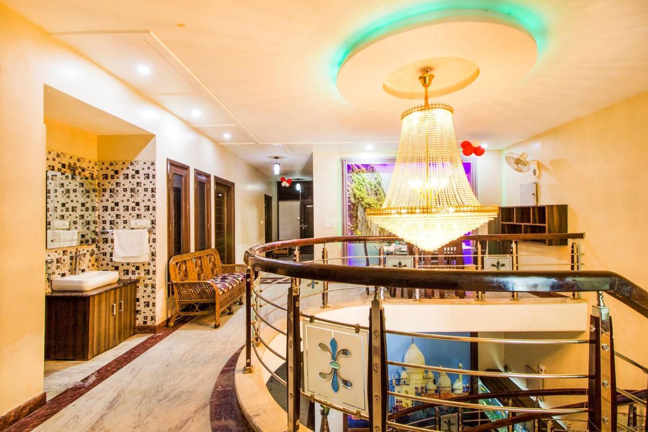 Fabhotel Plus Maniram Palace Agra  Exterior photo