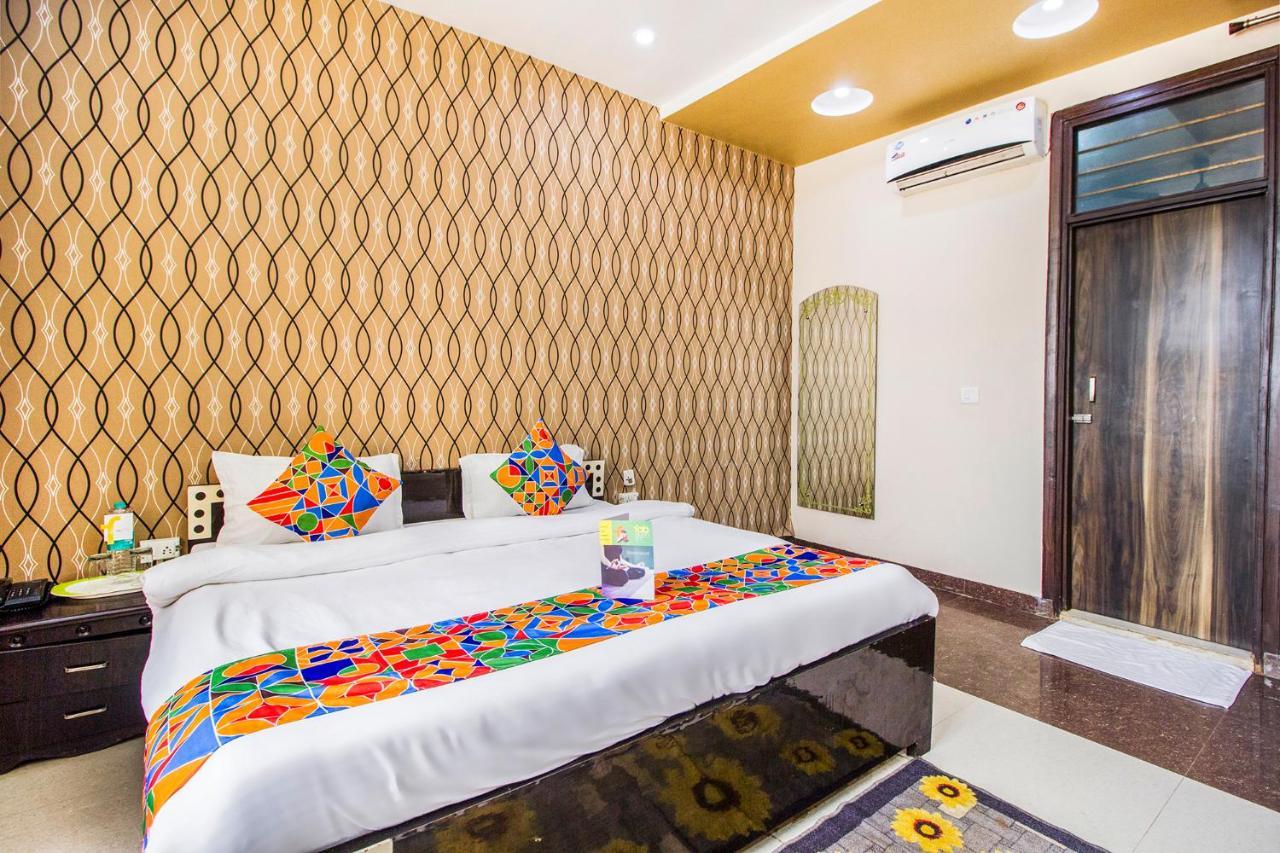 Fabhotel Plus Maniram Palace Agra  Exterior photo